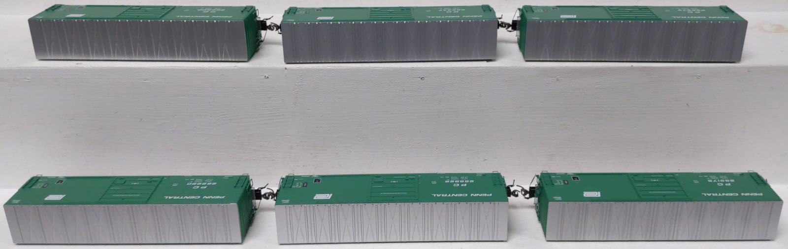 Rapido Trains 139002 HO Penn Central Small Logo Evans X72 Boxcar #1 (Pack of 6)