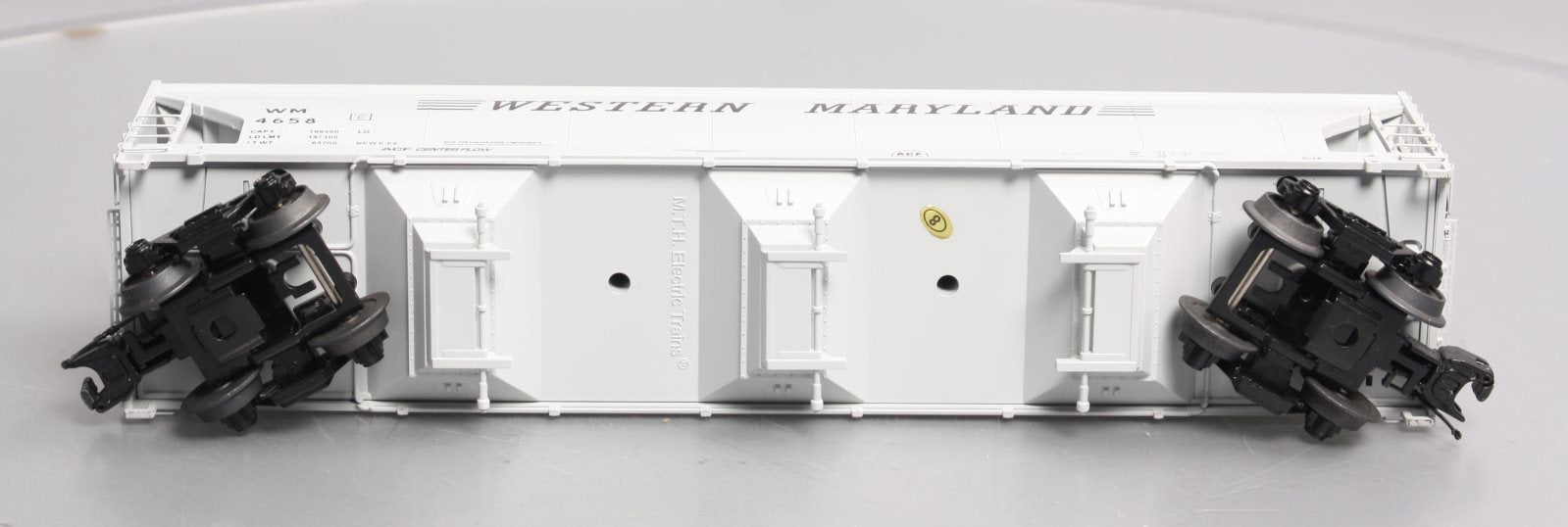 MTH 20-97656 Western Maryland 3-Bay Centerflow Hopper