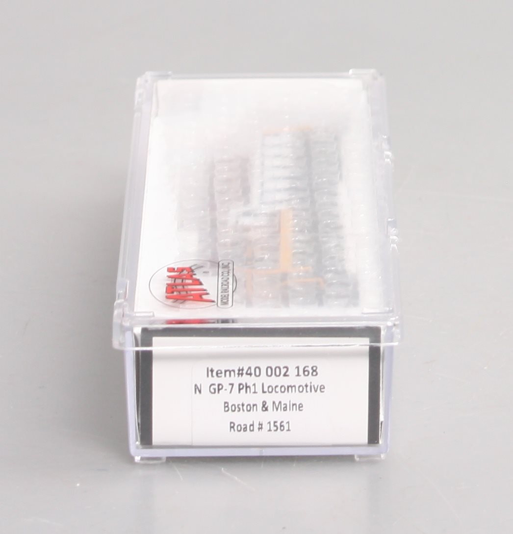 Atlas 40002168 N Boston & Maine GP7 Diesel Locomotive #1561