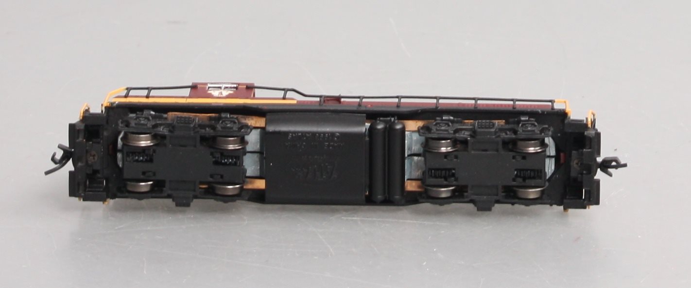 Atlas 40002168 N Boston & Maine GP7 Diesel Locomotive #1561