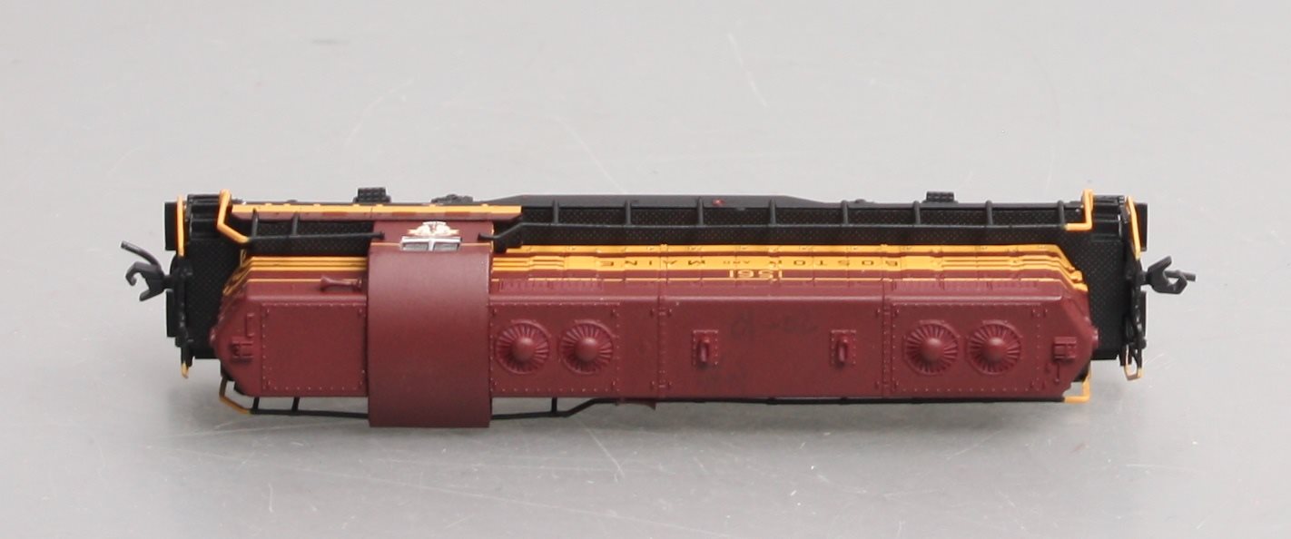 Atlas 40002168 N Boston & Maine GP7 Diesel Locomotive #1561