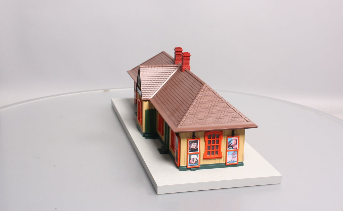 MTH 30-90354 O Greenville Country Passenger Station