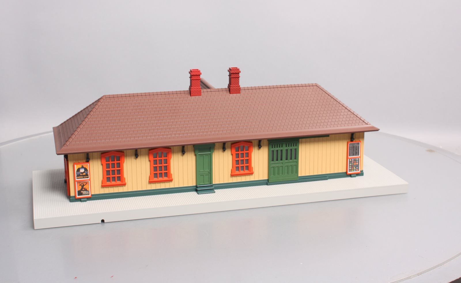 MTH 30-90354 O Greenville Country Passenger Station