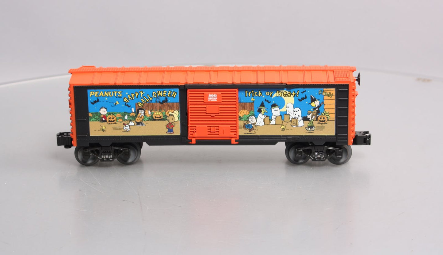 Lionel 6-39363 O Halloween Peanuts Boxcar LN/Box