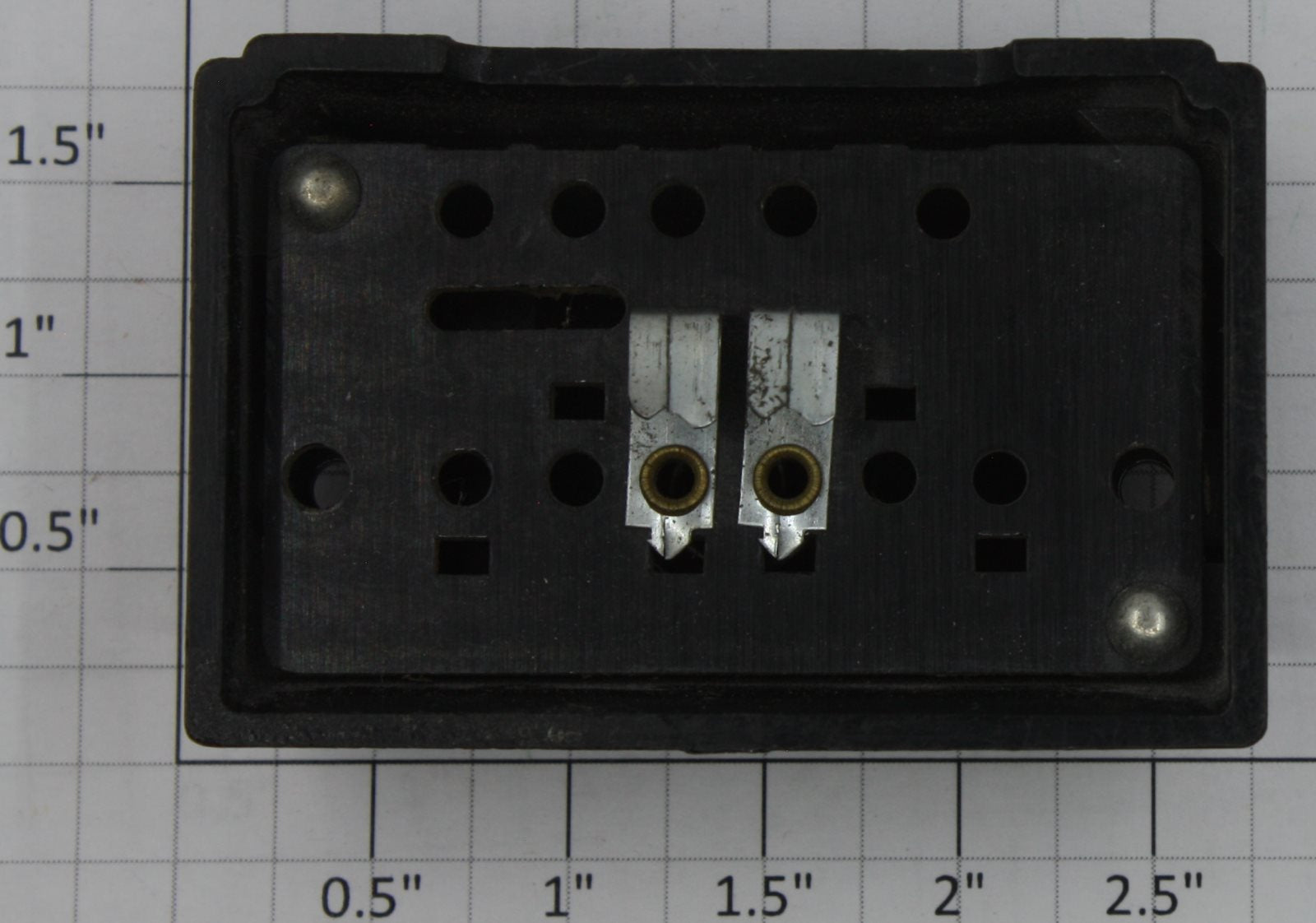 American Flyer XA10961-DC S Gauge Black Uncoupler Control Switch with Claws