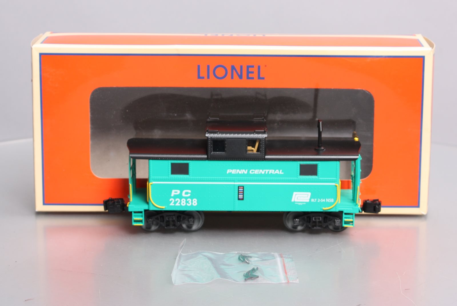 Lionel 2026900 O Penn Central N5 Caboose Car #22838