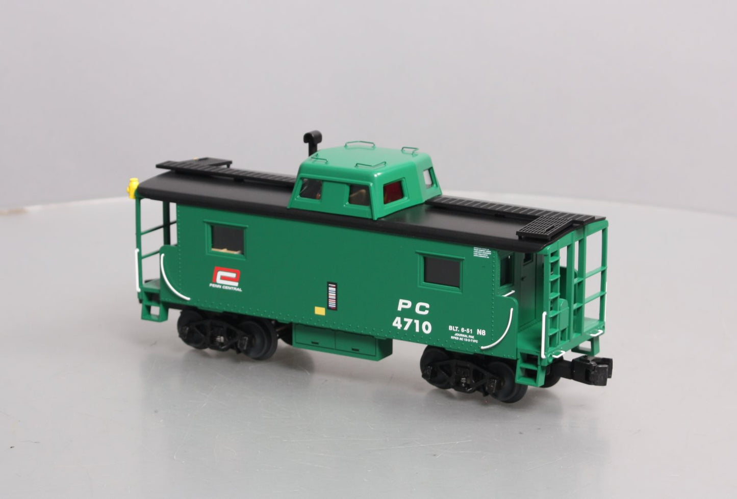Lionel 2326540 O Penn Central N8 Caboose #4710