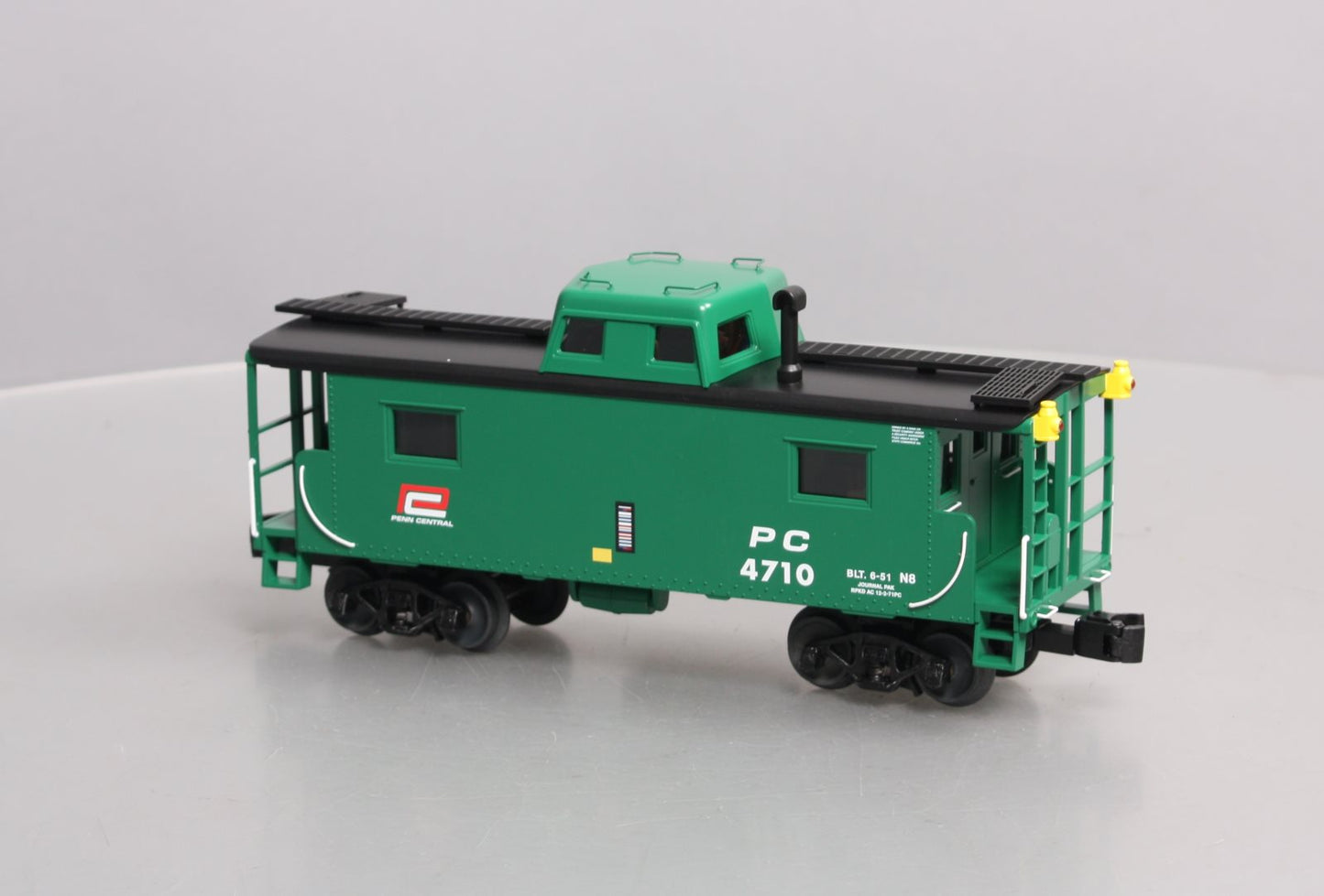 Lionel 2326540 O Penn Central N8 Caboose #4710