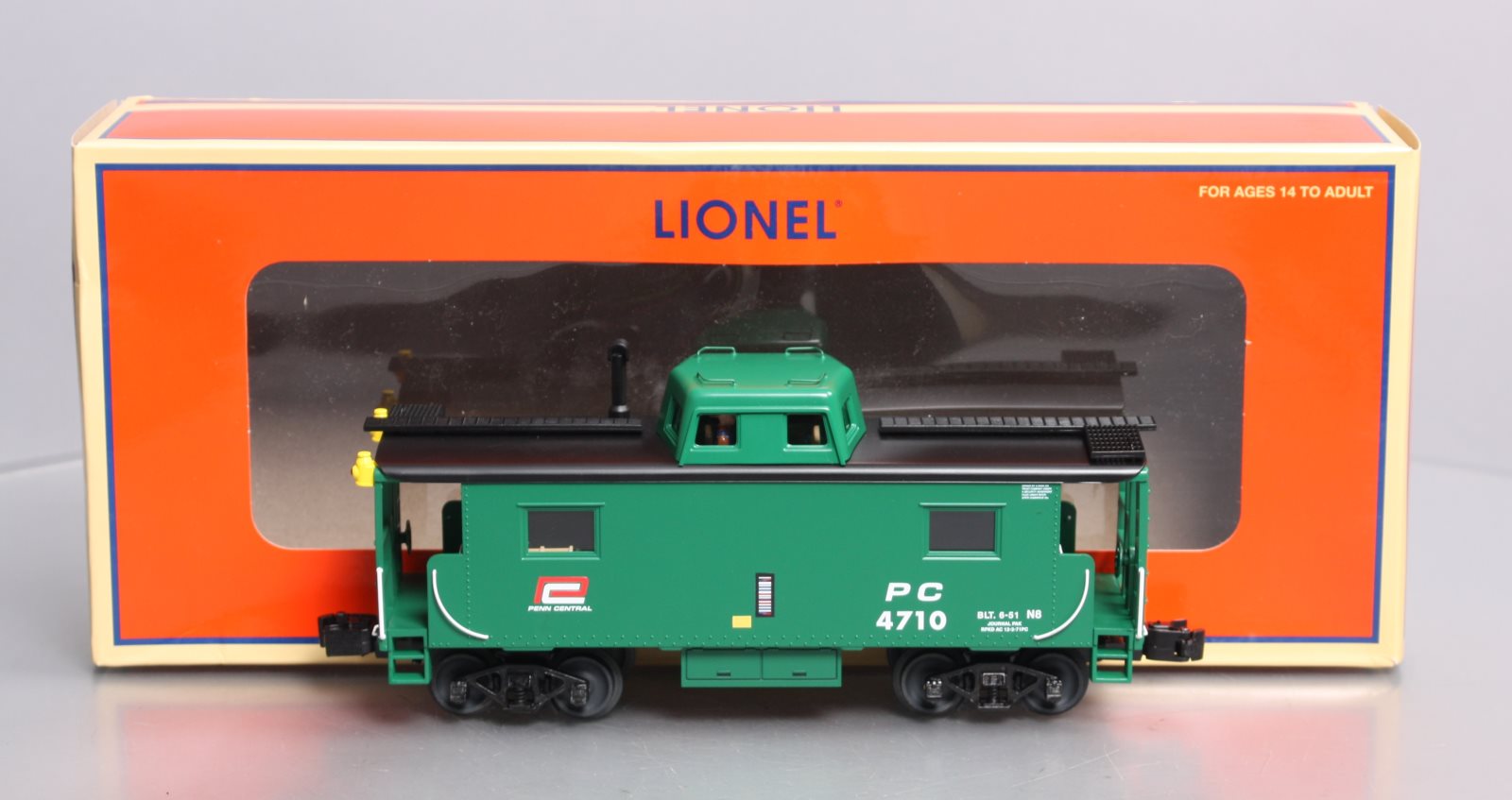 Lionel 2326540 O Penn Central N8 Caboose #4710