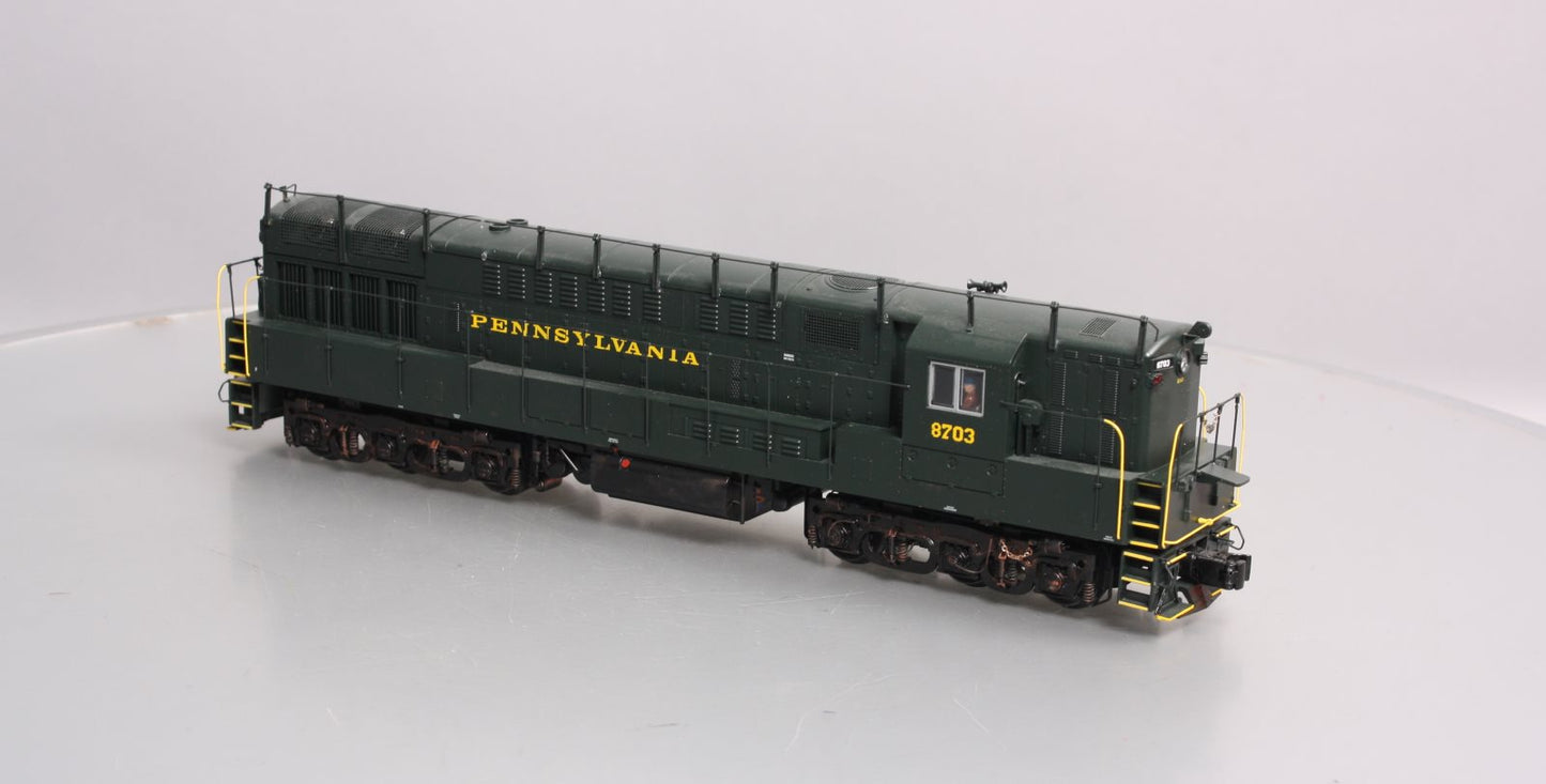 Lionel 2033420 O Gauge Pennsylvania RR Legacy Train Master Locomotive #8703