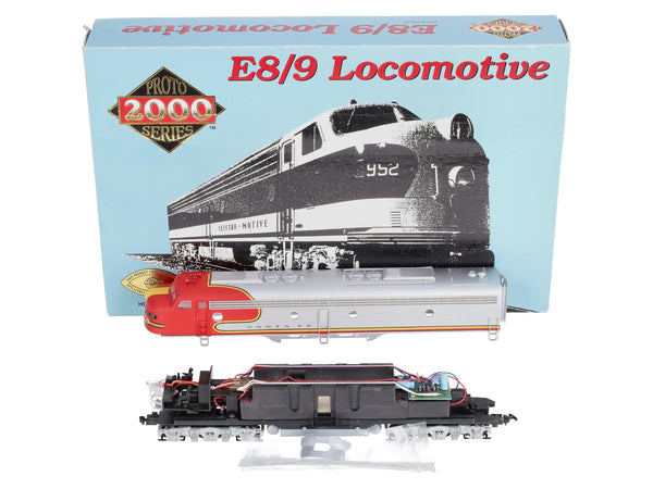 Proto 2000 8121 HO AT&SF E8/9 Diesel Locomotive #84 – Trainz