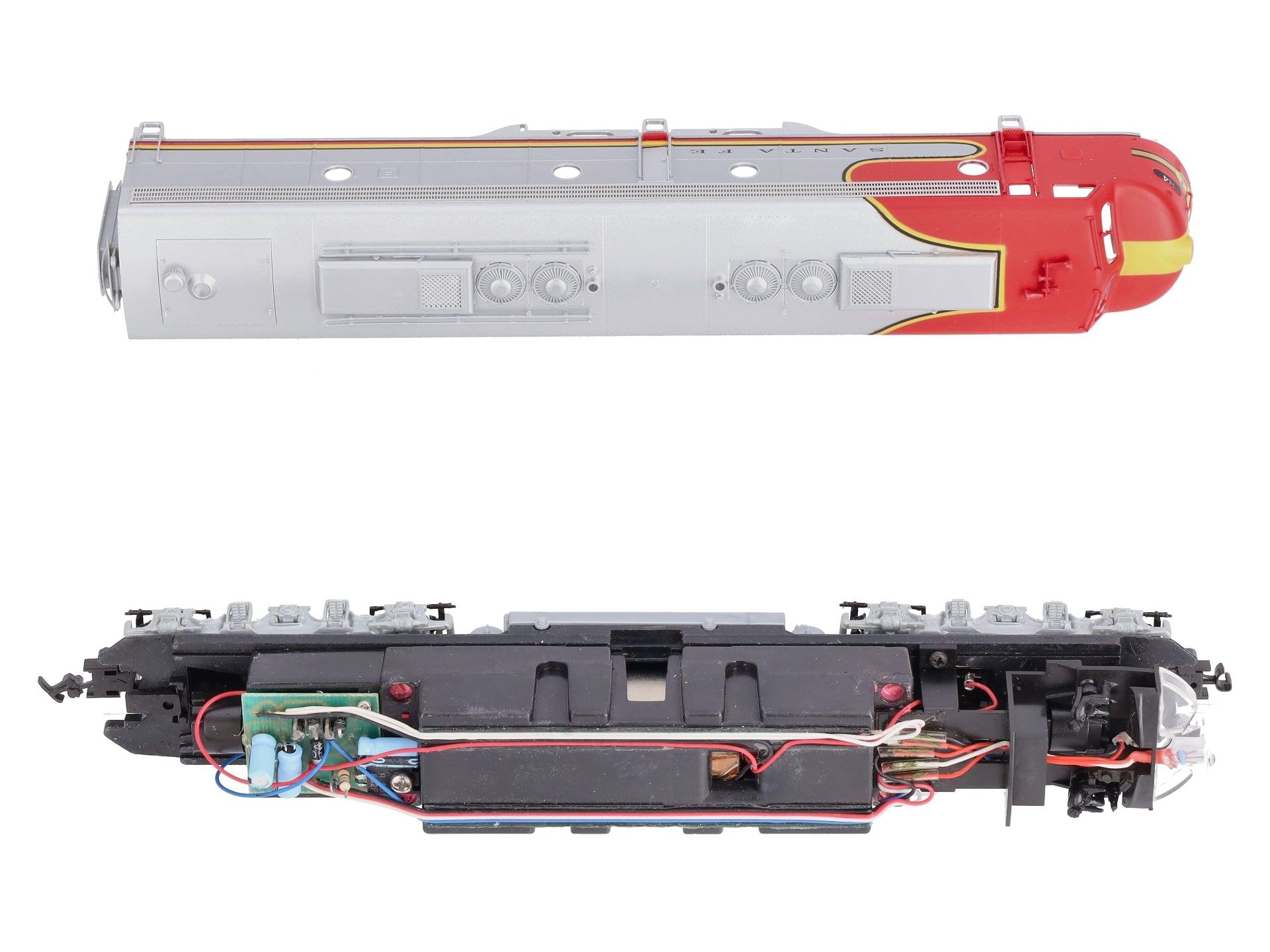 Proto 2000 8121 HO AT&SF E8/9 Diesel Locomotive #84