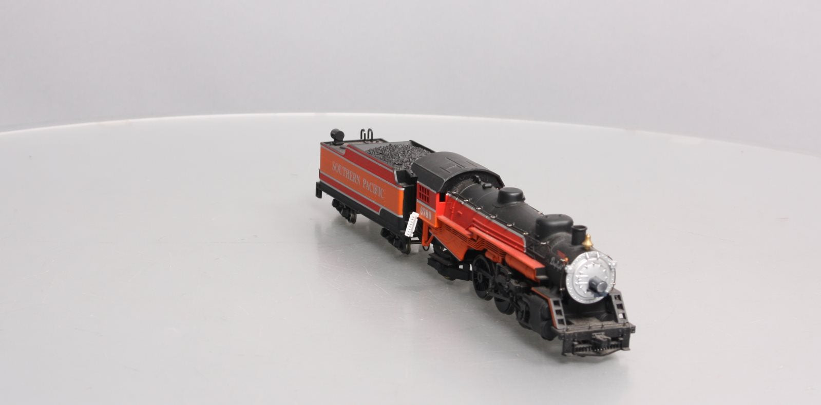 IHC 25025 HO Southern Pacific Daylight Loco 4-6-2 Pacific Premier Gold Series