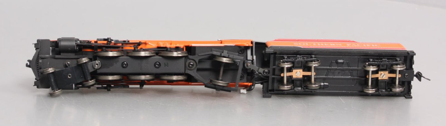 IHC 25025 HO Southern Pacific Daylight Loco 4-6-2 Pacific Premier Gold Series