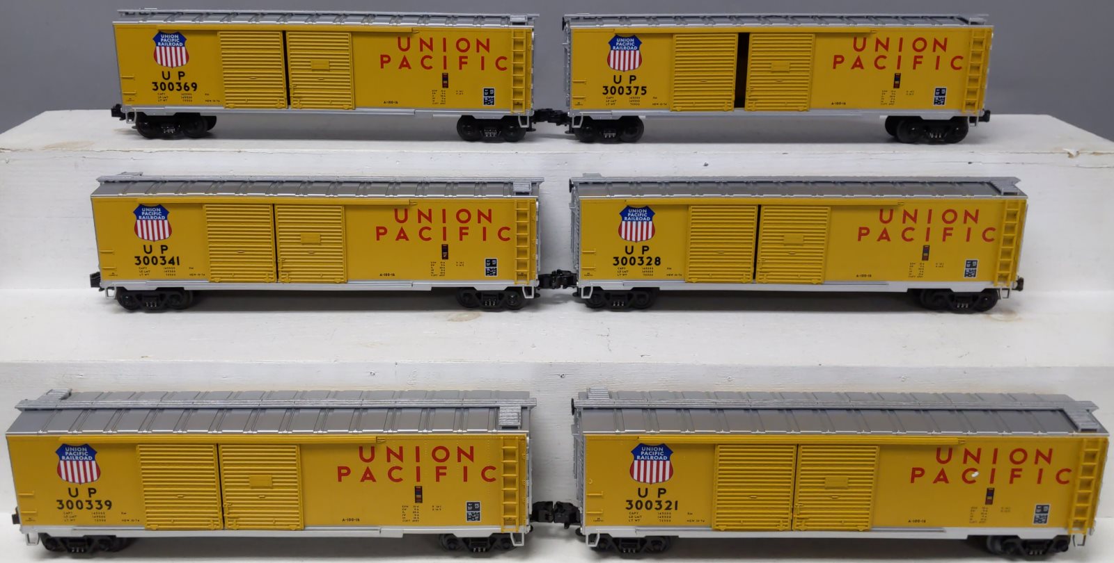 MTH 20-9008 O Union Pacific 50' Double Door BoxCar (Set of 6) NIB