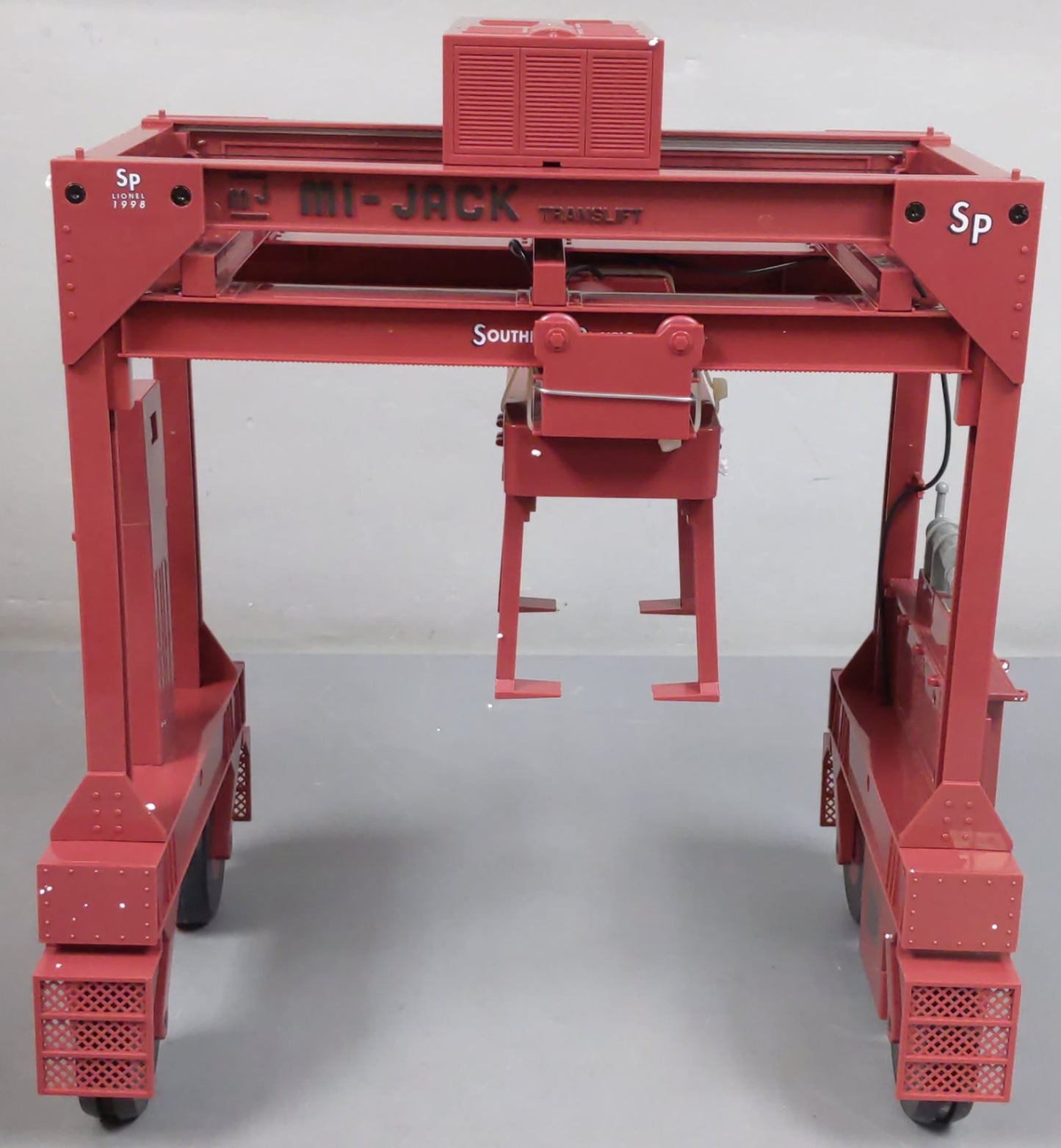 Lionel 6-22922 O Scale Southern Pacific Intermodal Crane LN/Box