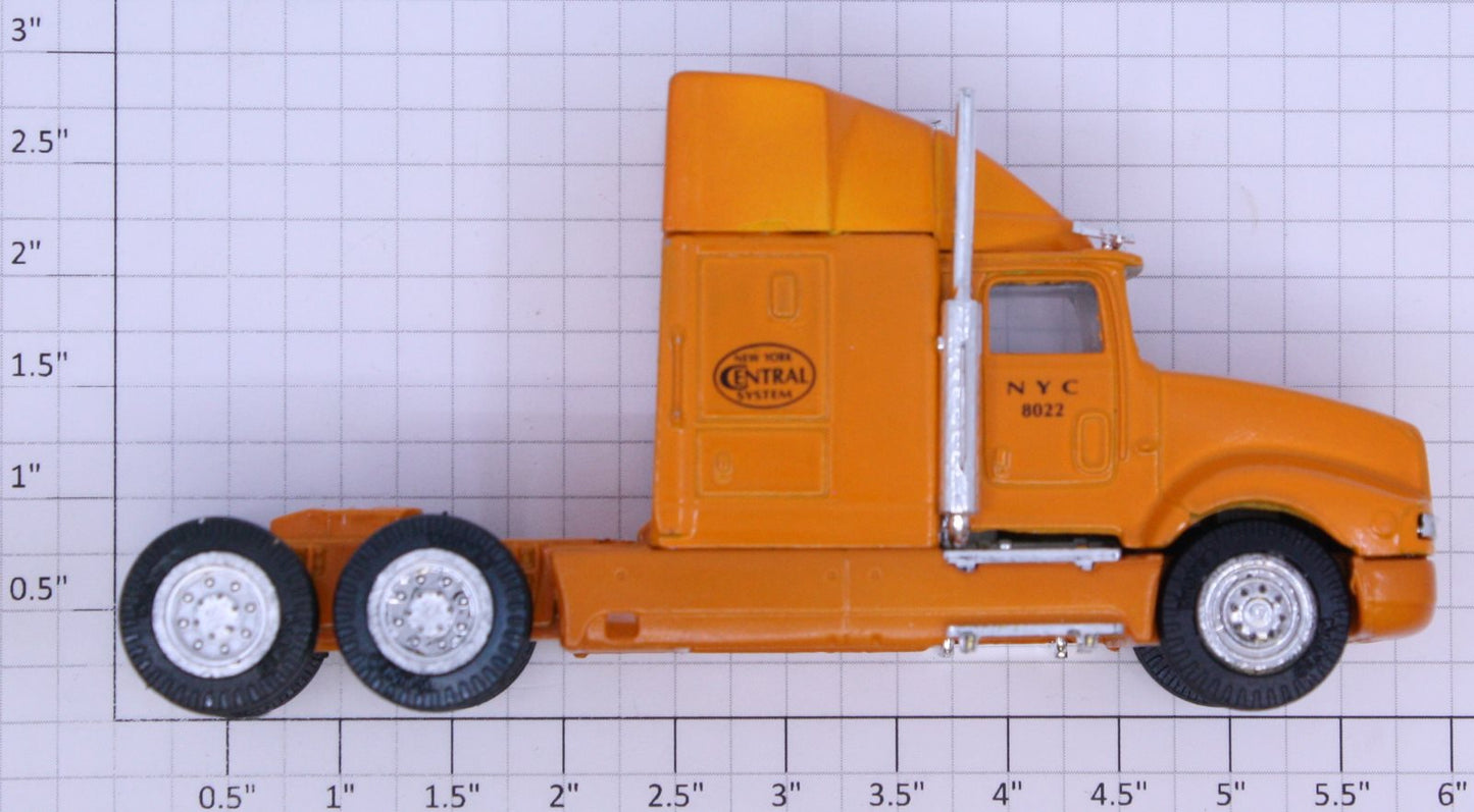 K-Line K8022 Heavy Hauler Orange NYC System Tractor