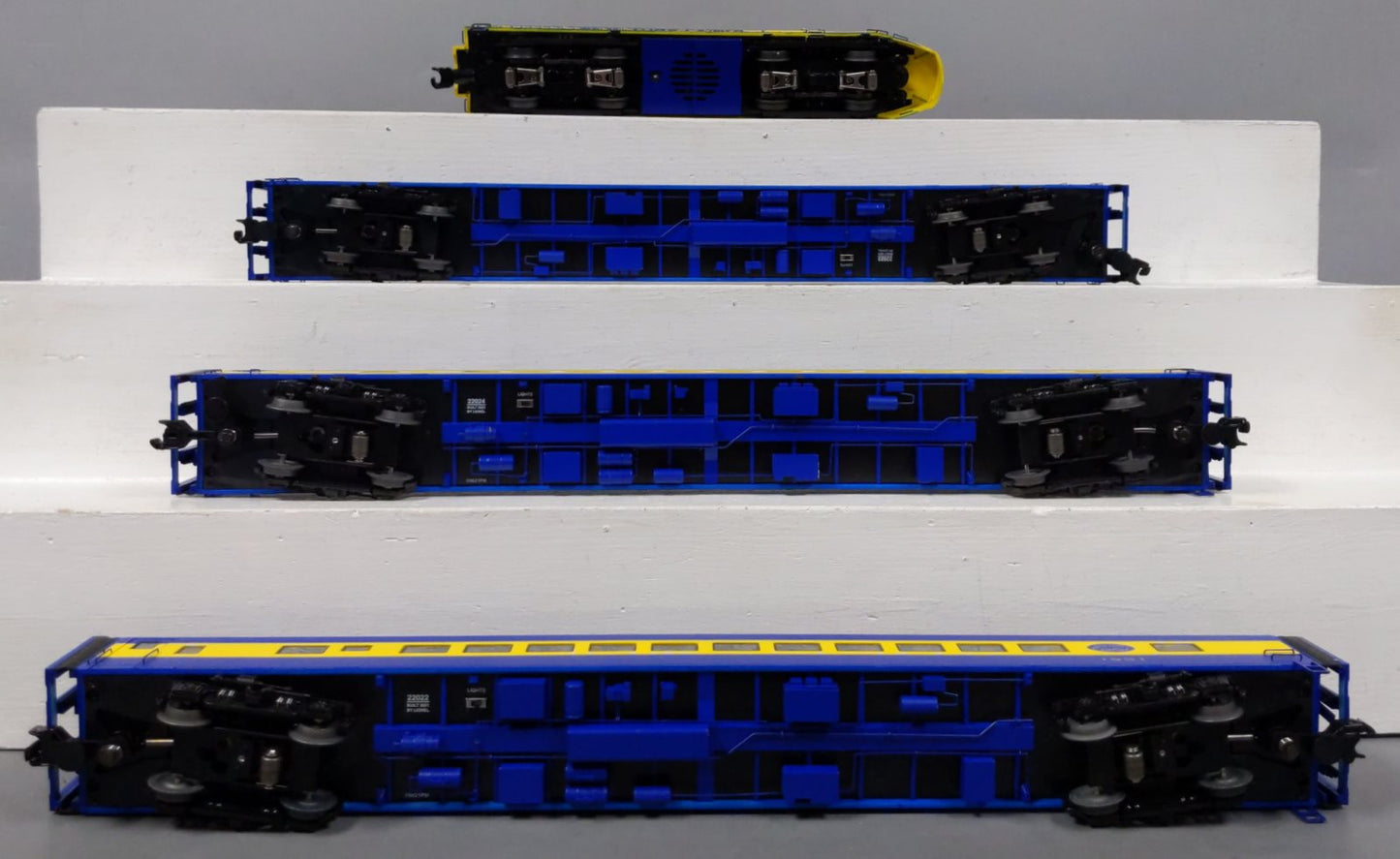 Lionel 2122020 O Gauge New York Central Xplorer Diesel Train Set