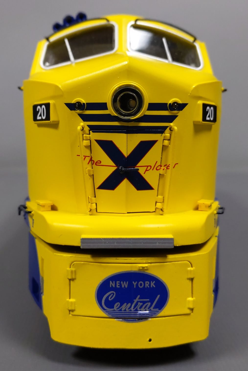 Lionel 2122020 O Gauge New York Central Xplorer Diesel Train Set