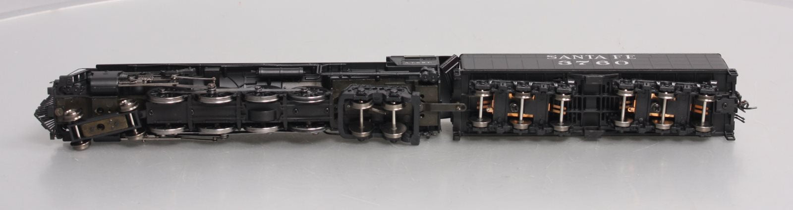 Broadway Limited 2514 HO Santa Fe 4-8-4 Northern Paragon2™ #3760