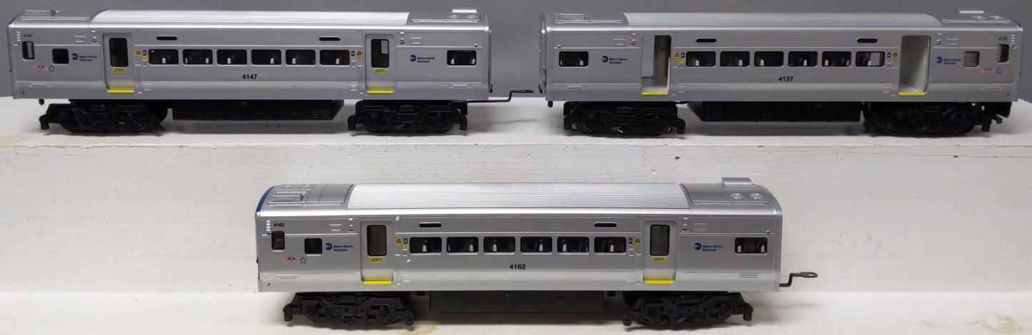 Lionel 6-82188 O Gauge Metro-North LionChief M7 Commuter Train Set