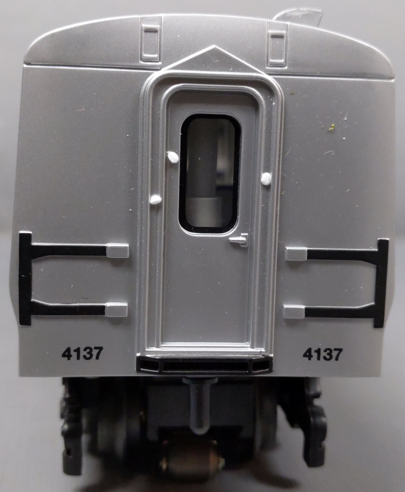 Lionel 6-82188 O Gauge Metro-North LionChief M7 Commuter Train Set