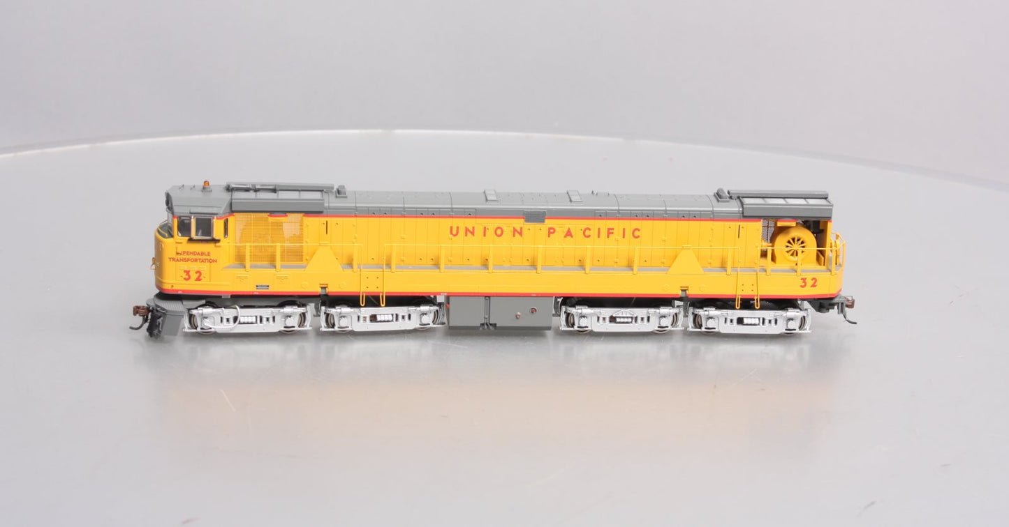 Athearn G41007 HO Union Pacific U50 Diesel Locomotive #32