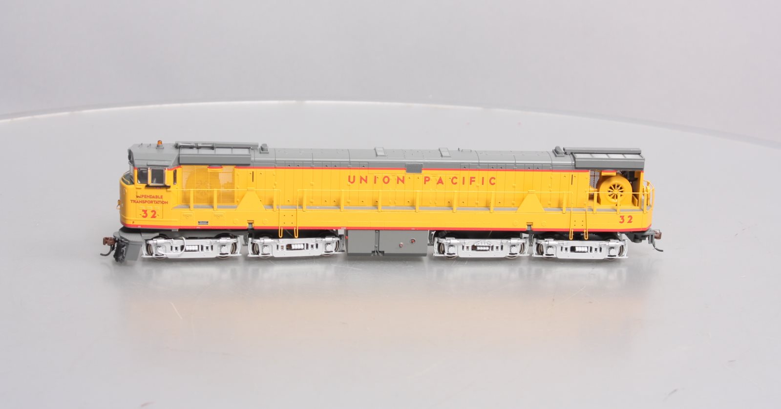 Athearn G41007 HO Union Pacific U50 Diesel Locomotive #32