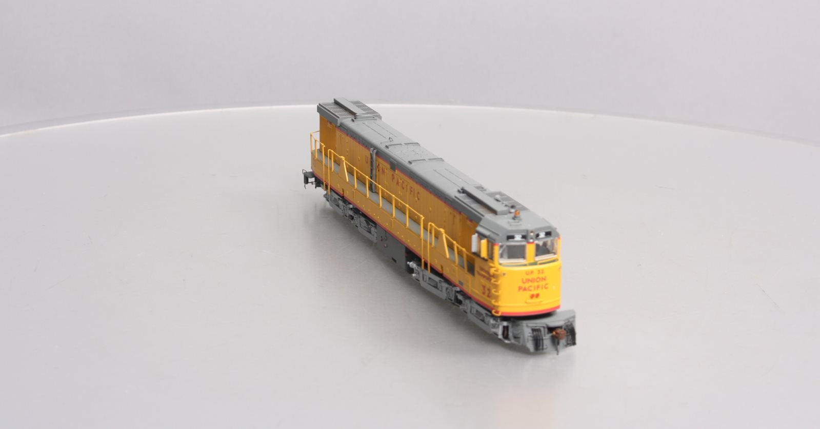 Athearn G41007 HO Union Pacific U50 Diesel Locomotive #32