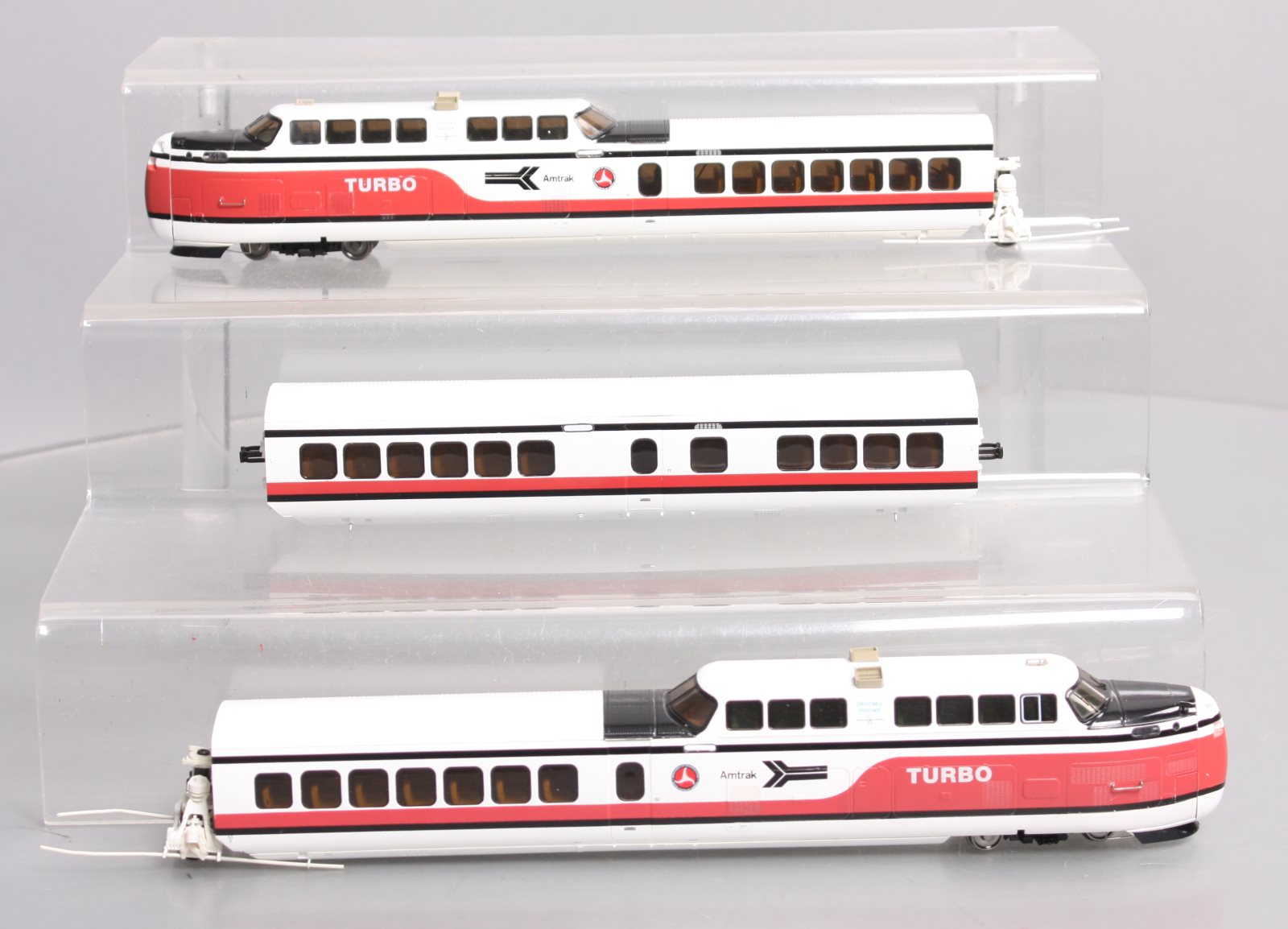Rapido Trains 200003 HO Scale Amtrak TurboTrain Early Diesel Passenger Train Set