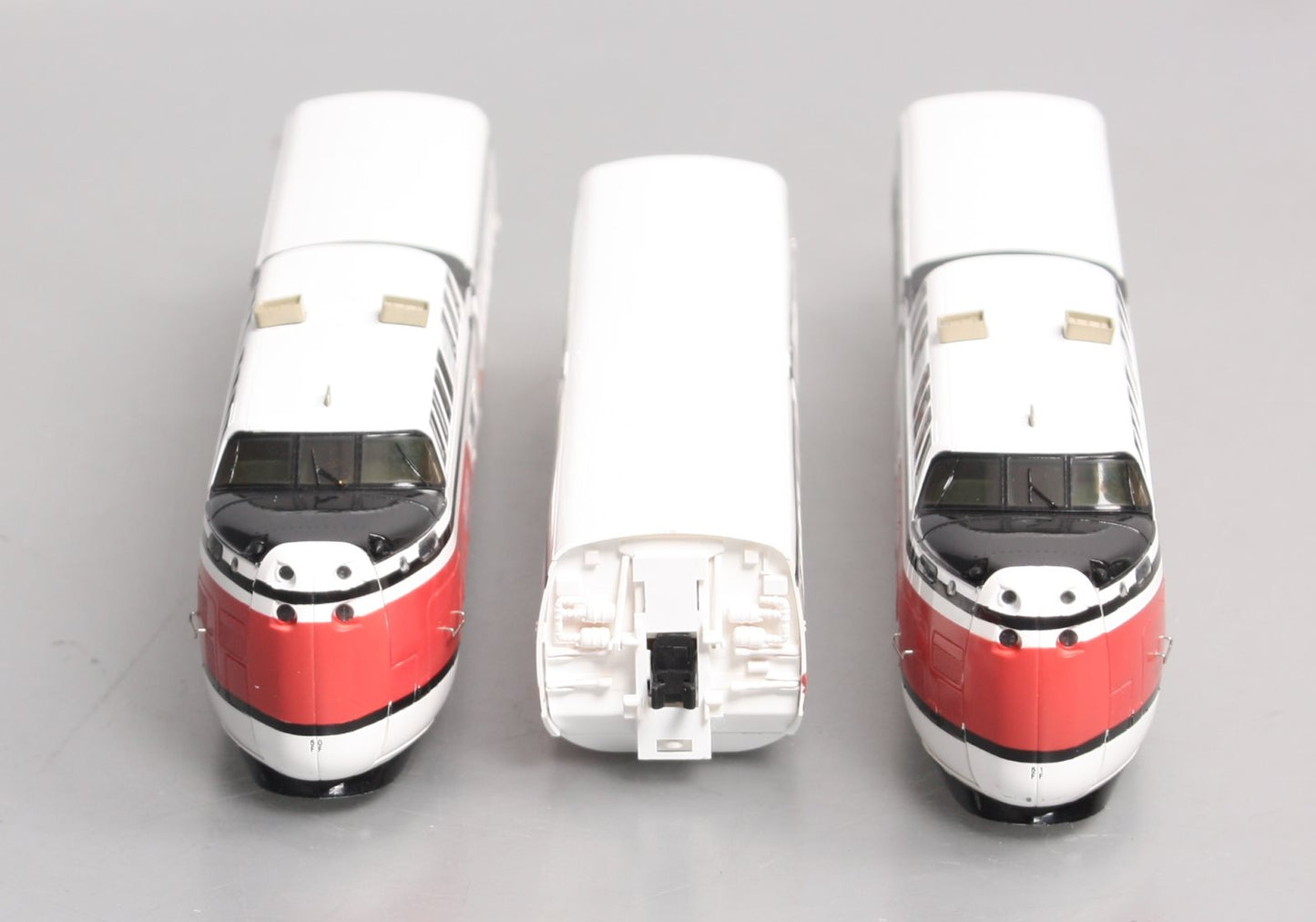 Rapido Trains 200003 HO Scale Amtrak TurboTrain Early Diesel Passenger Train Set