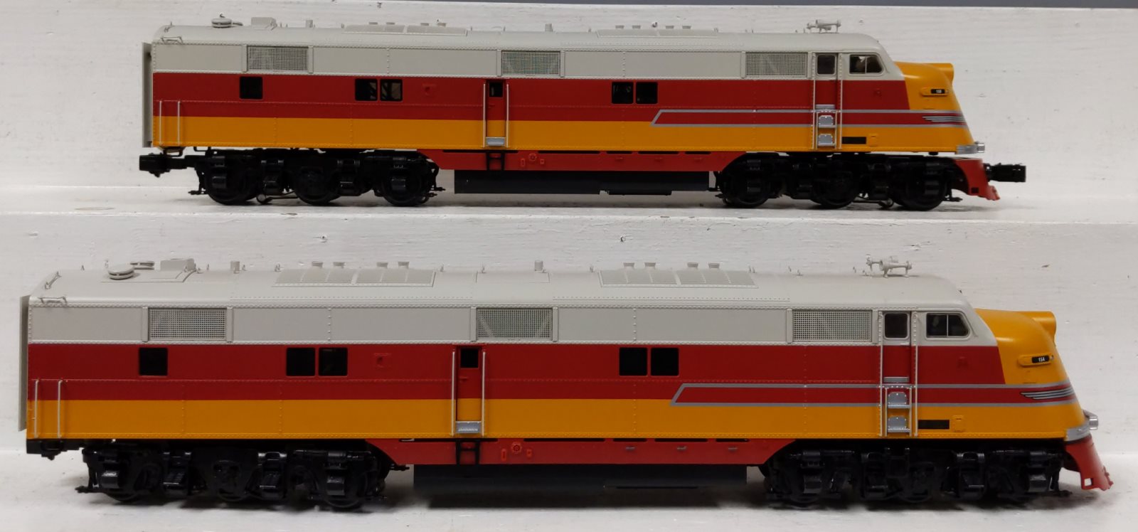Lionel 6-84659 O Milwaukee Road E6 AA Diesel Set #15A/B/ Legacy w/Bluetooth