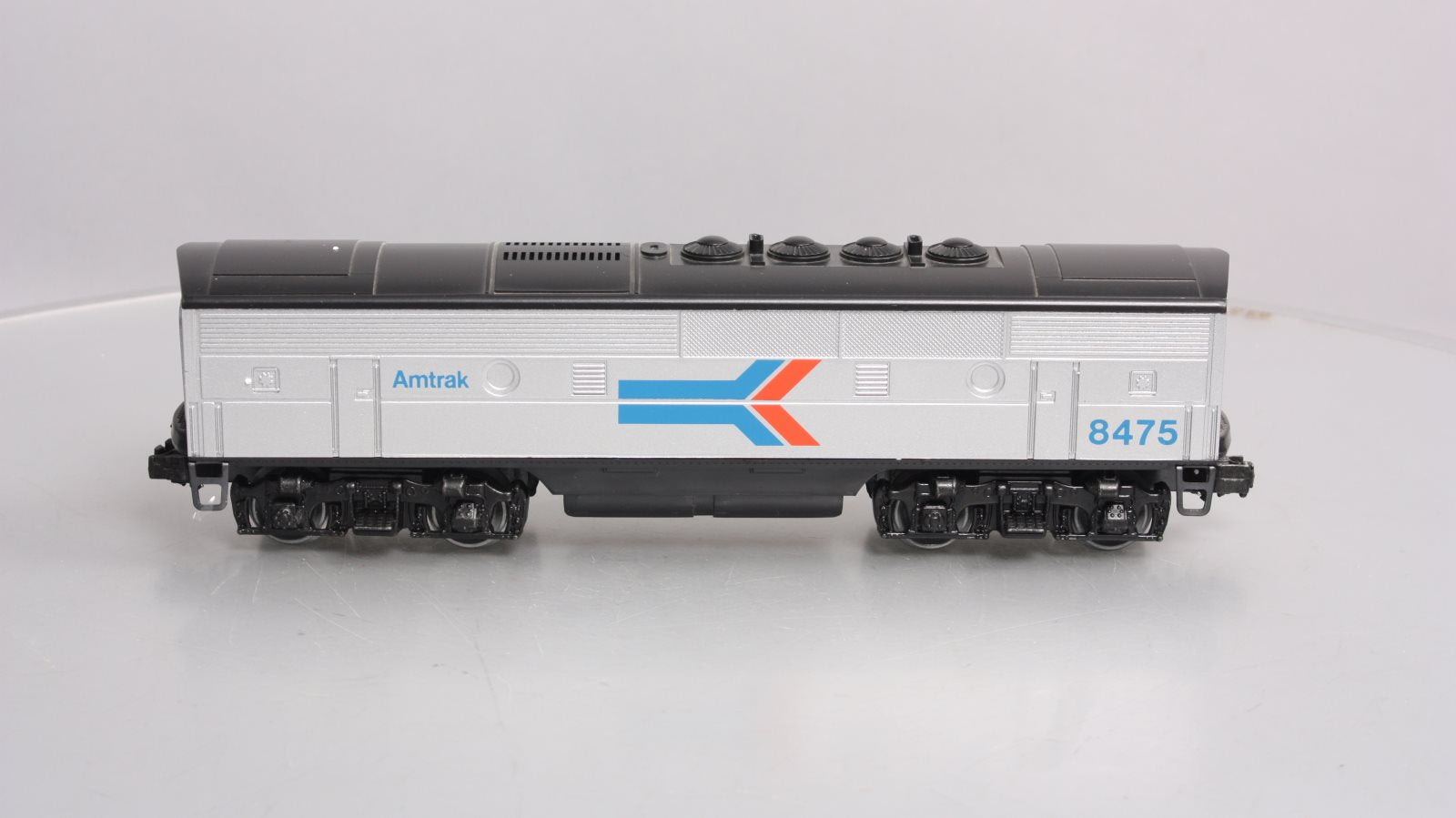 Lionel 6-8475 O Gauge Amtrak F3 Dummy B-Unit Diesel Locomotive EX/Box