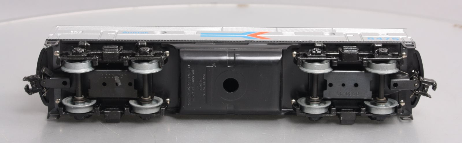 Lionel 6-8475 O Gauge Amtrak F3 Dummy B-Unit Diesel Locomotive EX/Box
