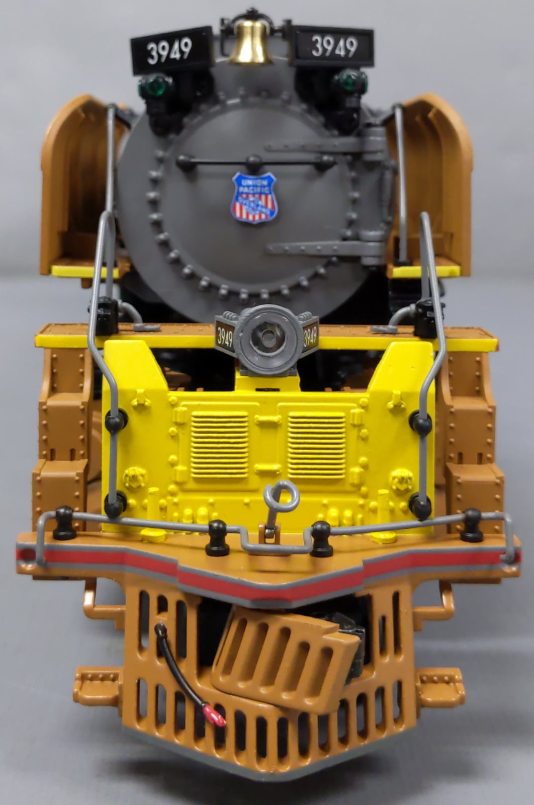 Lionel 1931290 O Union Pacific BTO Vision Challenger Steam LCS with BT #3949 LN