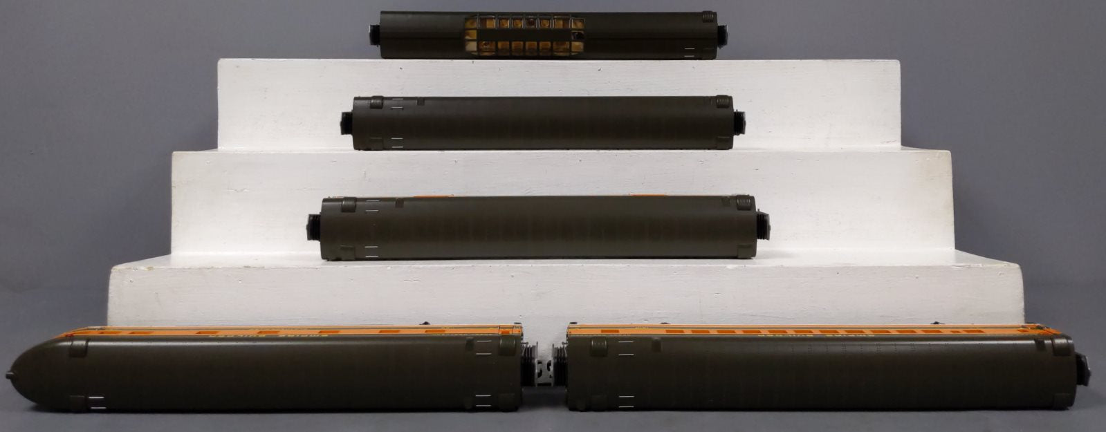 MTH 20-65158 O Great Northern 70' Streamlined Passenger Car Set (Set of 5)