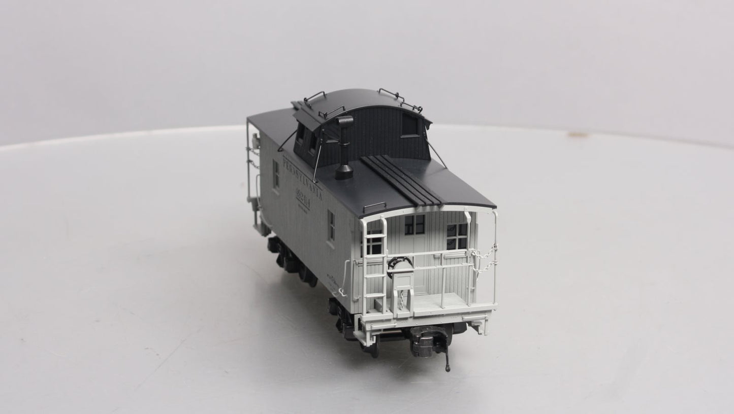 MTH 20-91646 O Pennsylvania Premier N-6b Caboose w/Operating Signal Man #492414