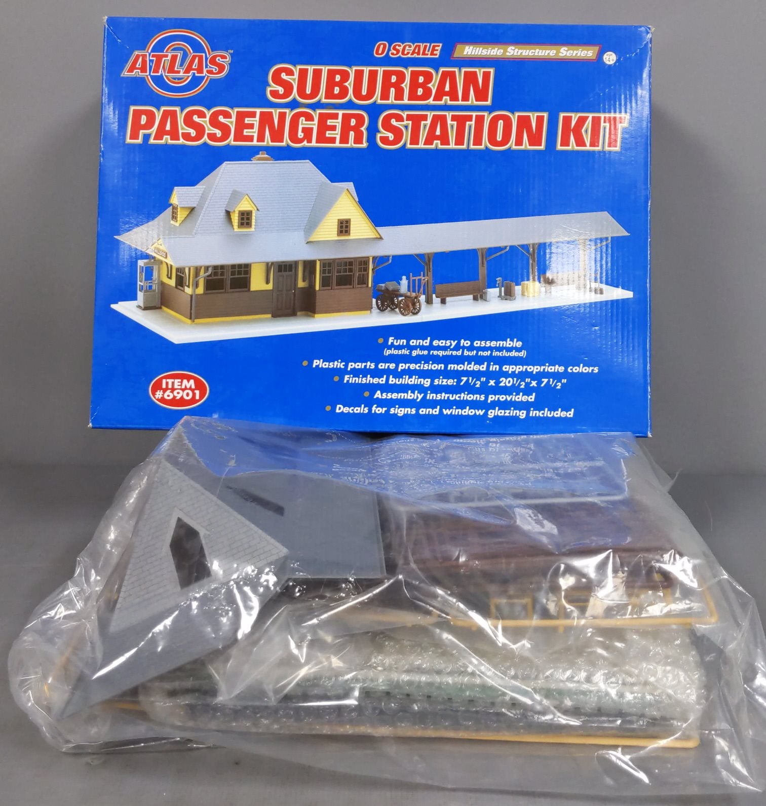 Atlas 6901 O Scale Suburban Passenger Station Building Kit LN/Box