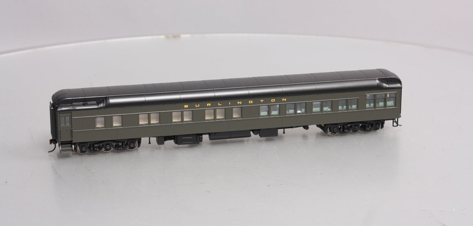 Walthers 932-10453 HO Burlington Pullman Heavyweight Solarium-Observation Car LN/Box