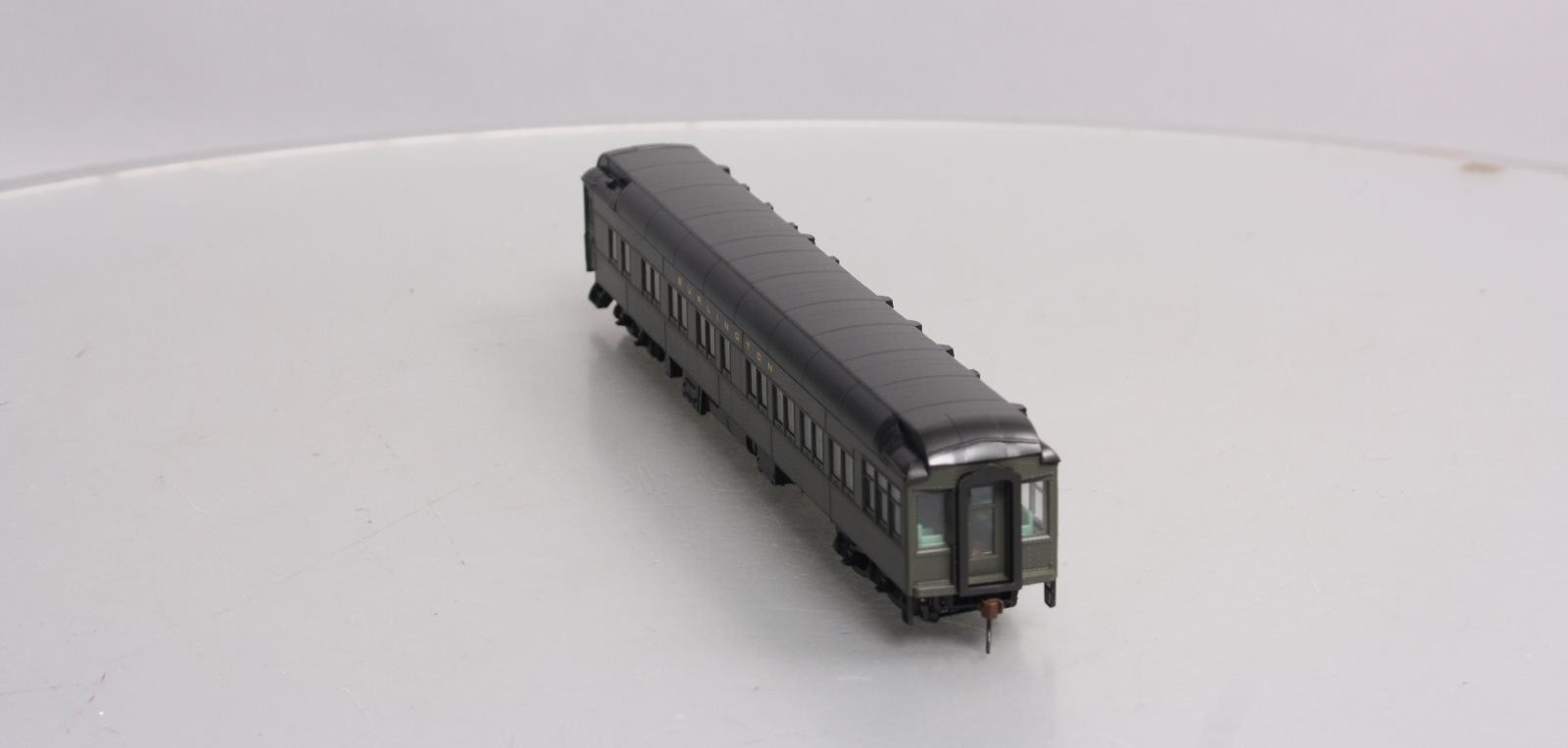 Walthers 932-10453 HO Burlington Pullman Heavyweight Solarium-Observation Car LN/Box
