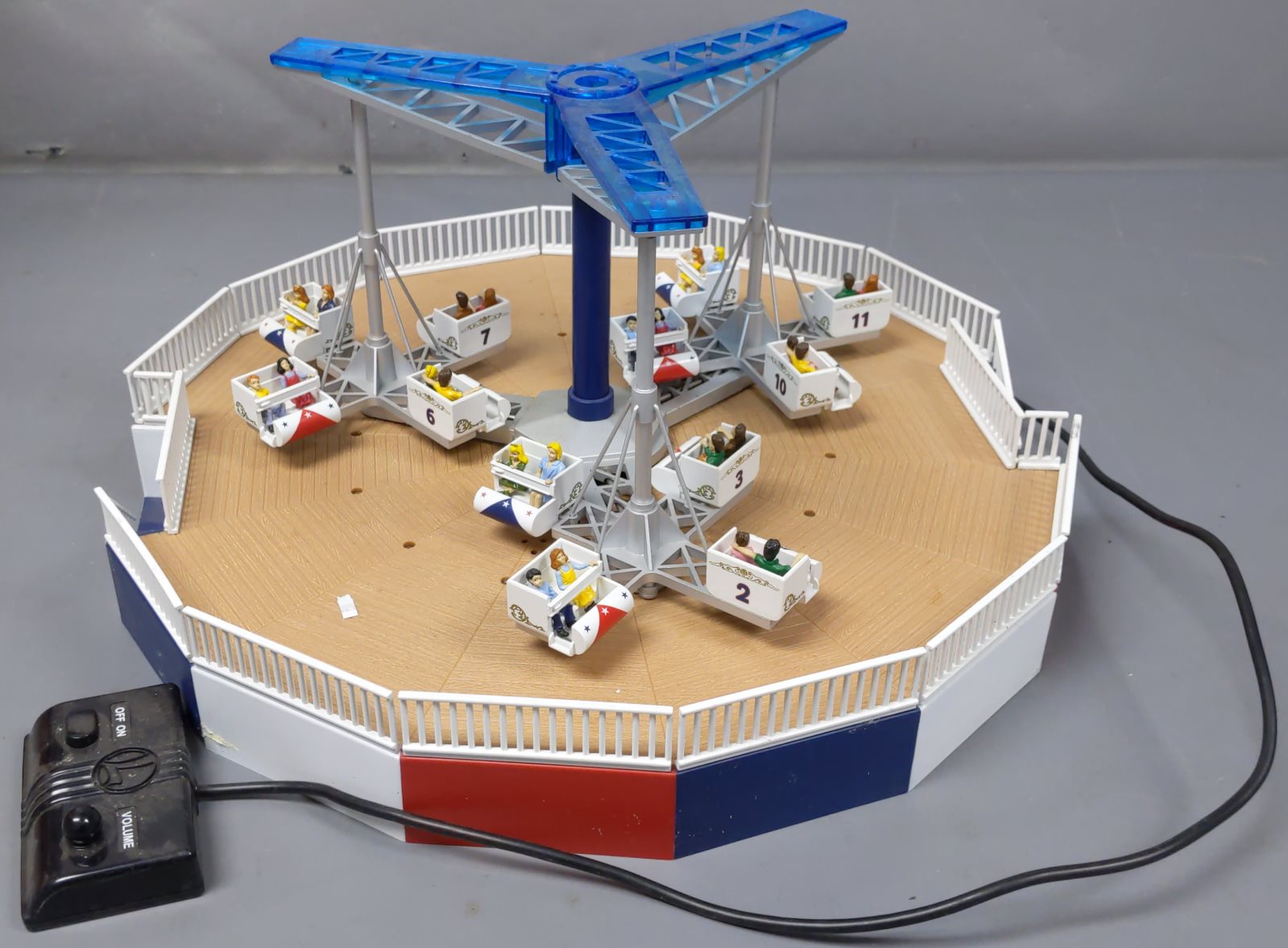 Lionel 6-24179 O Operating Scrambler Circus Ride Accessory LN/Box
