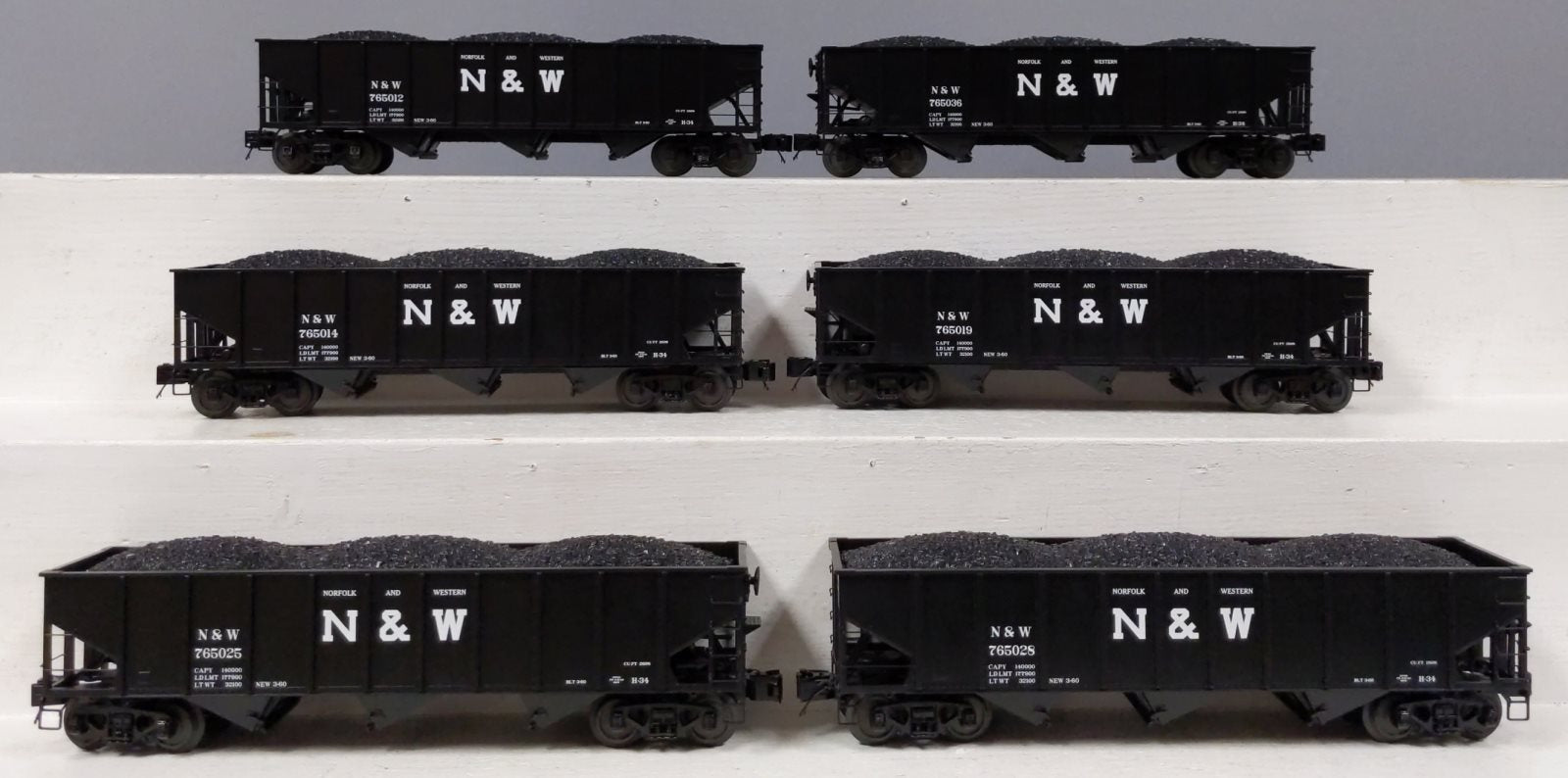 MTH 20-90398 O Norfolk & Western 70-Ton 3-Bay Hopper Car Set (Set of 6)
