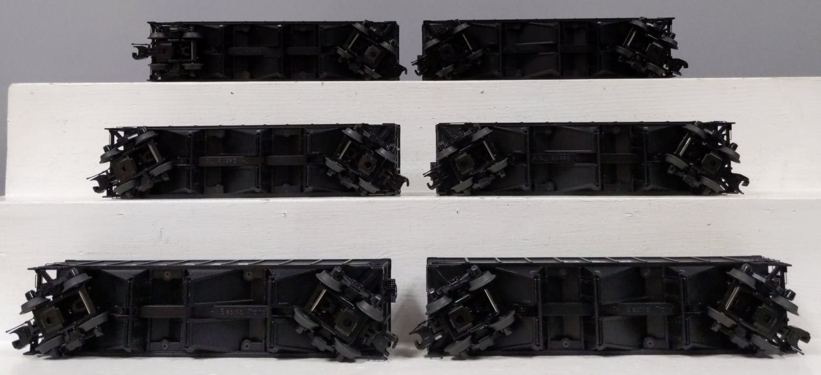 MTH 20-90398 O Norfolk & Western 70-Ton 3-Bay Hopper Car Set (Set of 6)