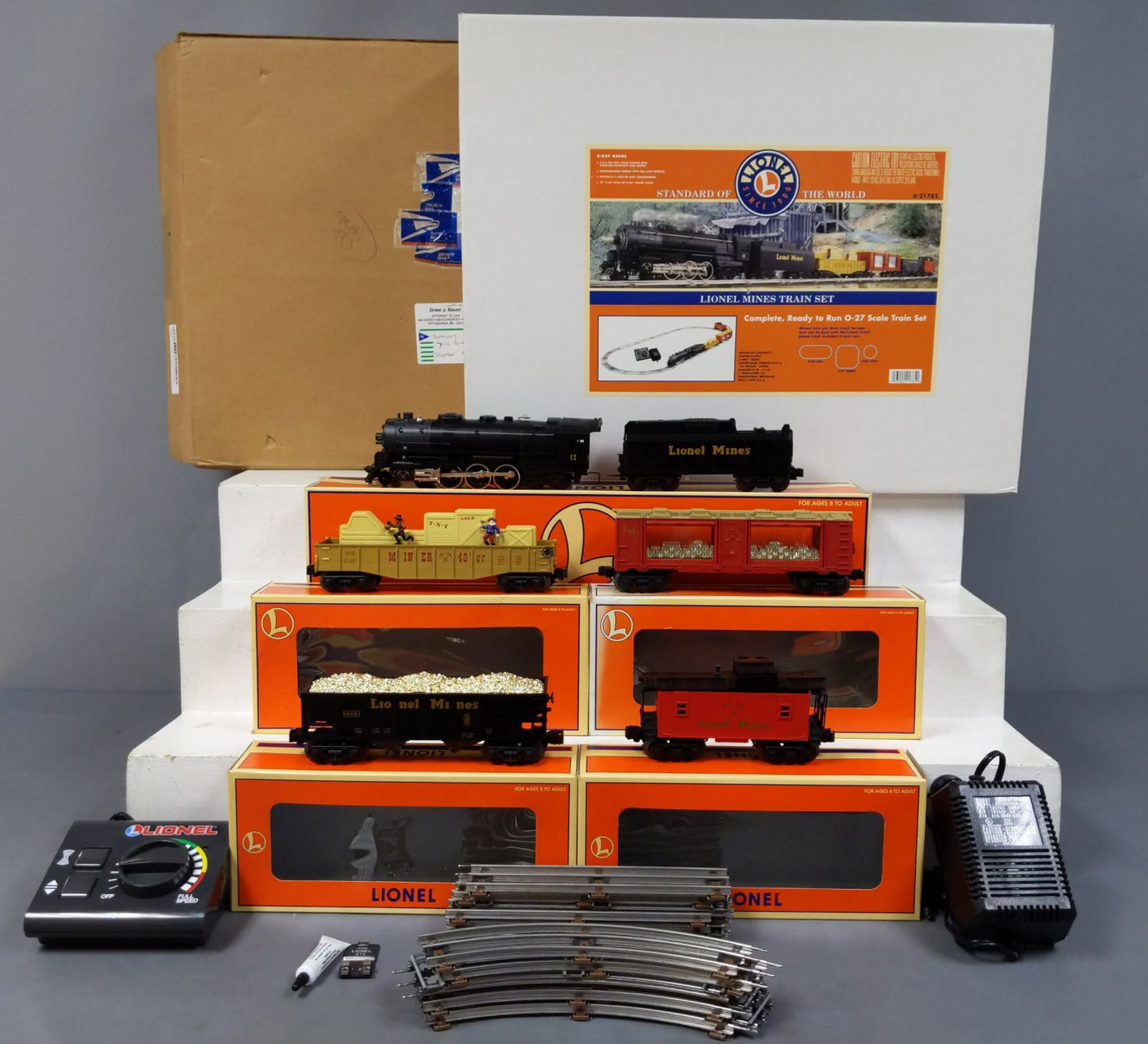 Lionel 6-21785 O Gauge Lionel Mines Steam Freight Train Set NIB