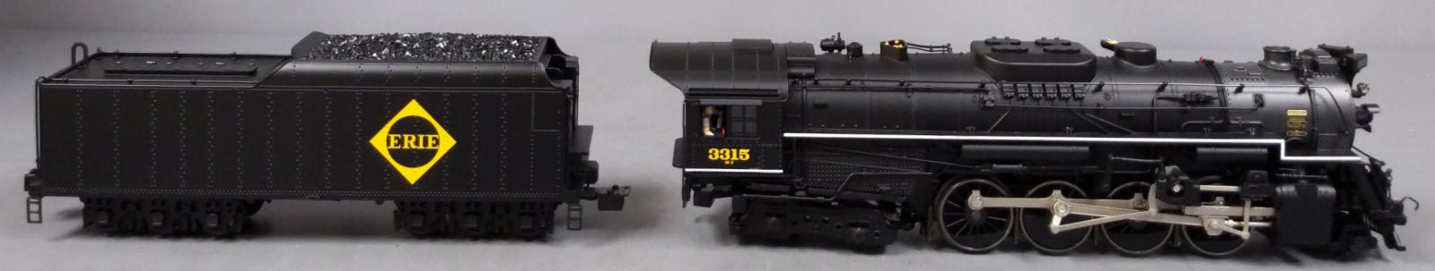 Lionel 6-38051 O Erie 2-8-4 Berkshire Locomotive & Tender #3315 LN/Box