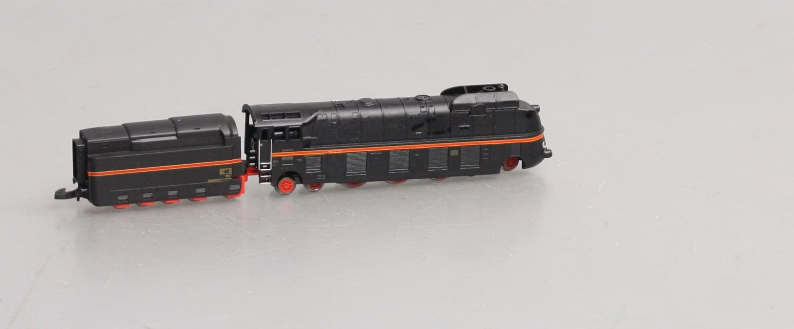 Marklin 88106 Z German State Railroad Company DRG Streamlined Steam Locomotive