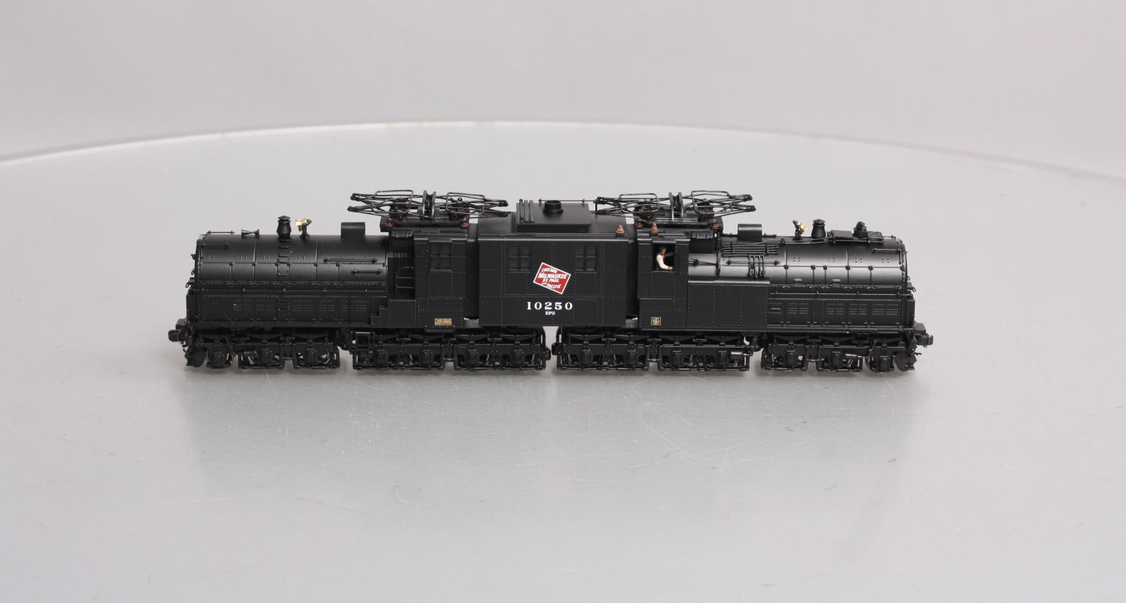 MTH 80-2144-1 HO Milwaukee Road Bi-Polar Electric with Proto-Sound 3.0 #10250
