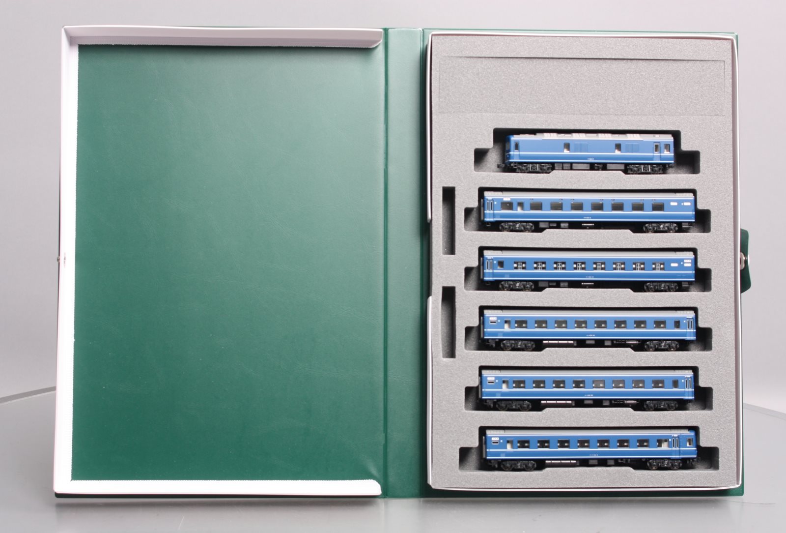 Kato 10-811 N Yuzuru 24 Series Passenger Cars (Set of 6)