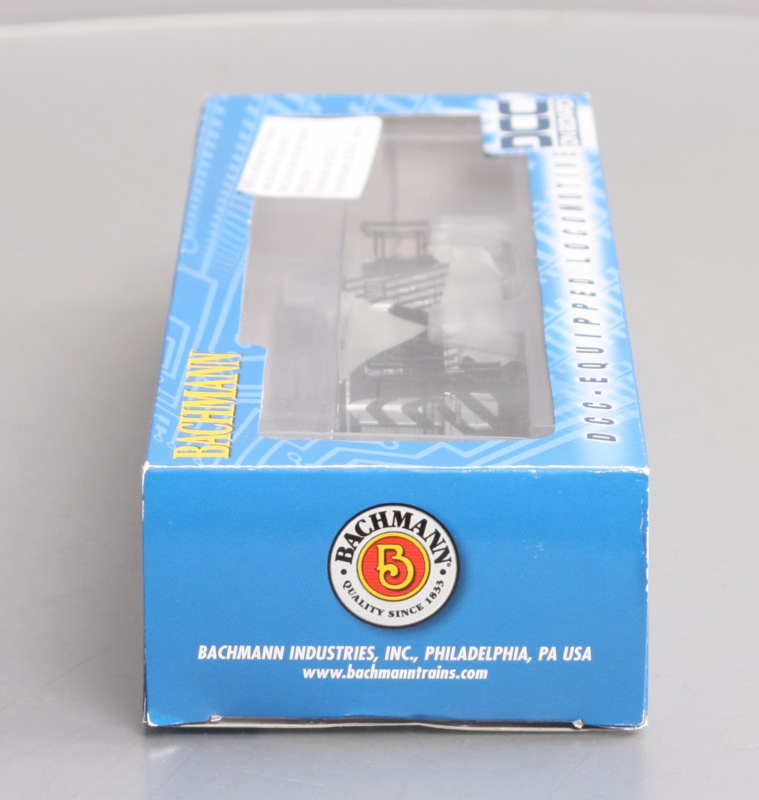 Bachmann 62208 HO Scale SF/Zebra Stripe 44-Ton Switcher #463 w/DCC