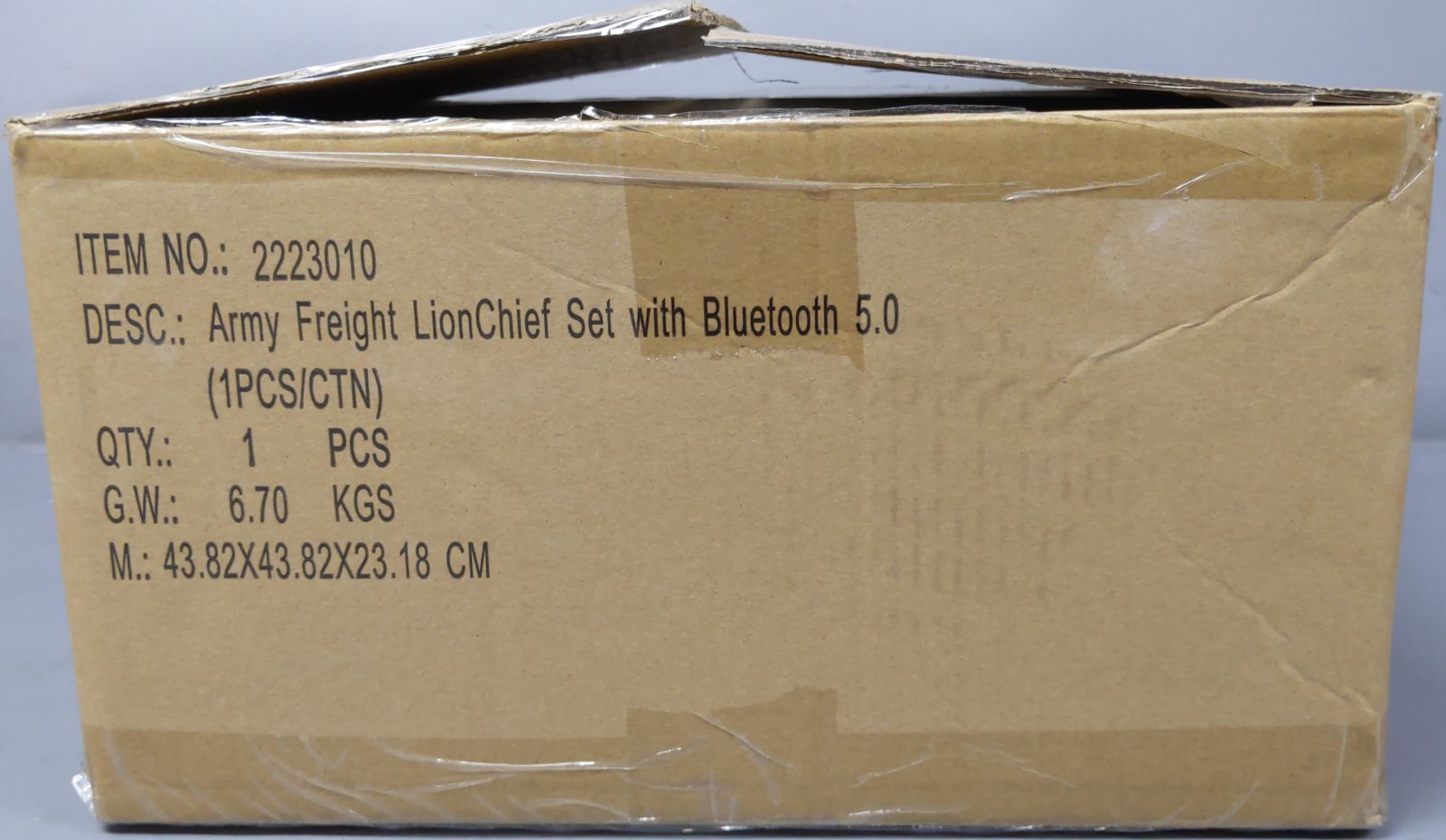 Lionel 2223010 O Gauge US Army LionChief Diesel Freight Starter Train Set